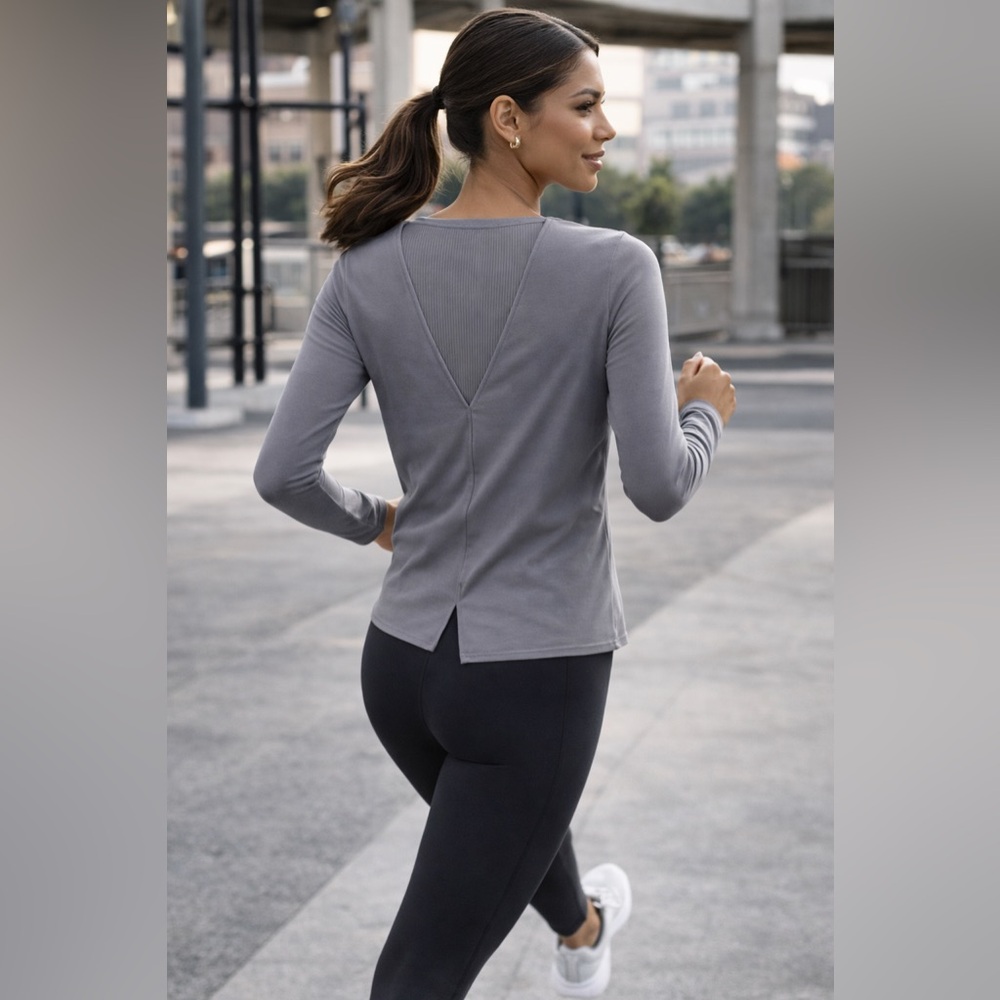 Athleta Gray Long Sleeve Top XS Lightweight Stretch Open Back Active Shirt